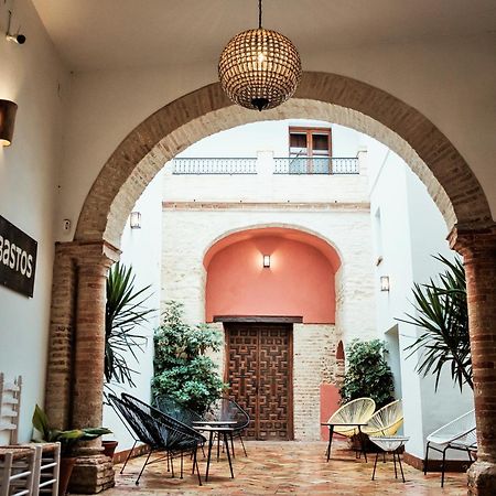 Hostal Cafe Frenteabastos Carmona  Bagian luar foto
