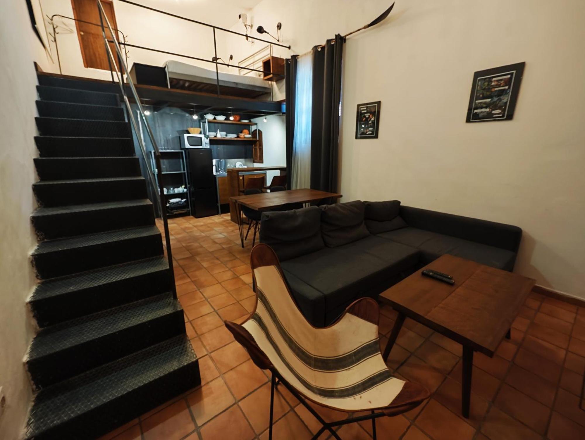 Hostal Cafe Frenteabastos Carmona  Bagian luar foto