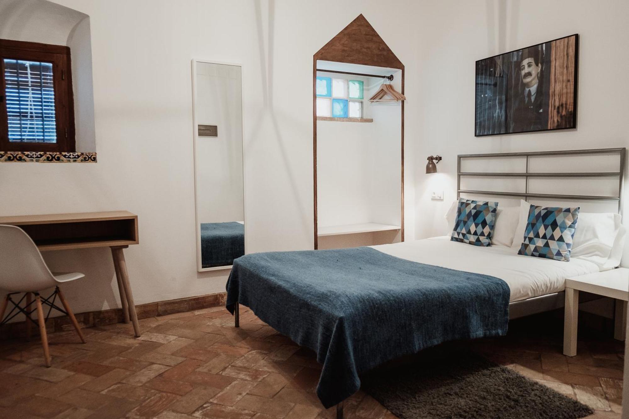 Hostal Cafe Frenteabastos Carmona  Bagian luar foto