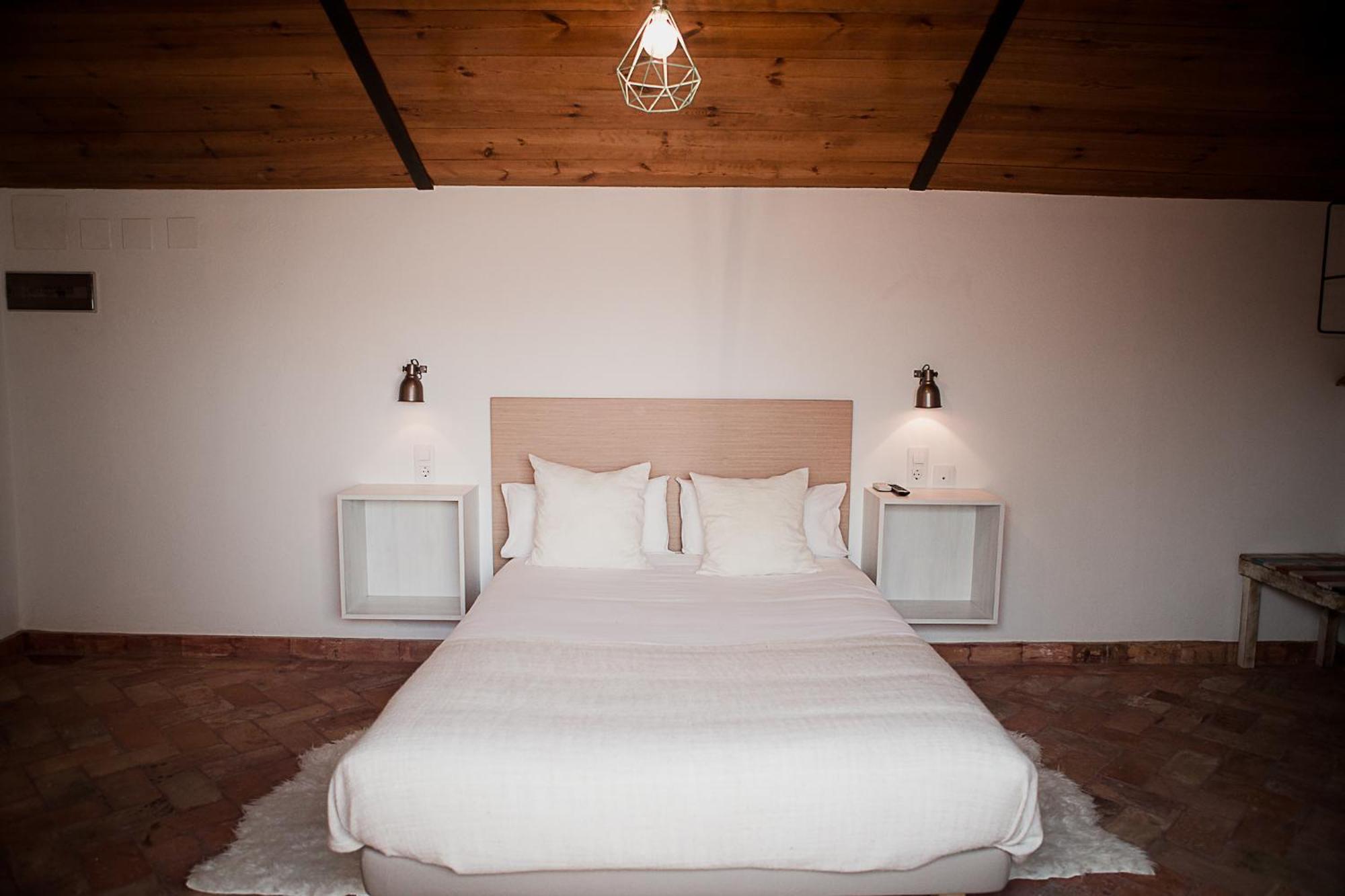 Hostal Cafe Frenteabastos Carmona  Bagian luar foto